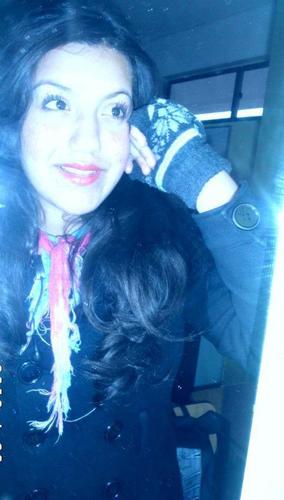 Holooo *--* me llamo Keylaa pero me dicen Key :$ ... naci En santiago .-.  y Eso po Pa qe mas  Copuchento :$ Yaa bye! ♥