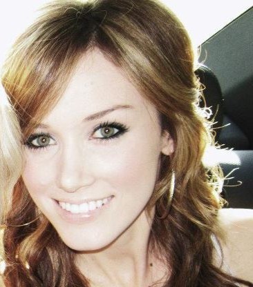 KKG. I'm just a beachy, So-Cal girly who just wants to be in Love & wants to have fun. I tweet about Random Stuff.