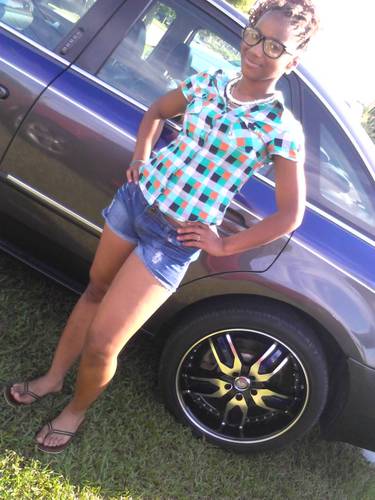 im that girl that love to dance....follow a dancer....stay on his mind