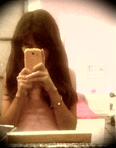 Aprendi a me virar sozinha e se estou te dando linha é pra depois te abandonar ♪