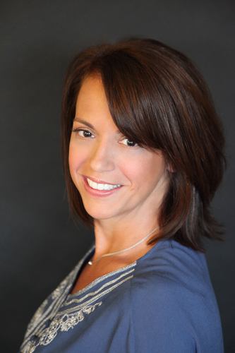 Entrepreneurial marketer and mom.  Successfully launched Gaga Photos:  boutique, newborn photography at the hospital
