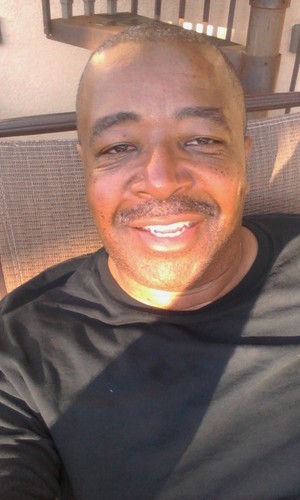 Trying to make things happen in life! Having fun and trying to remain happy and healthy.