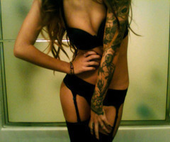 The beauty of a woman is not in the clothes she wears, the figure that she carries or the way she combs her hair - Audrey Hepburn
#Tattoo #Tan #PrettyBitch
