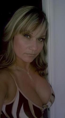 flira323's profile picture. 