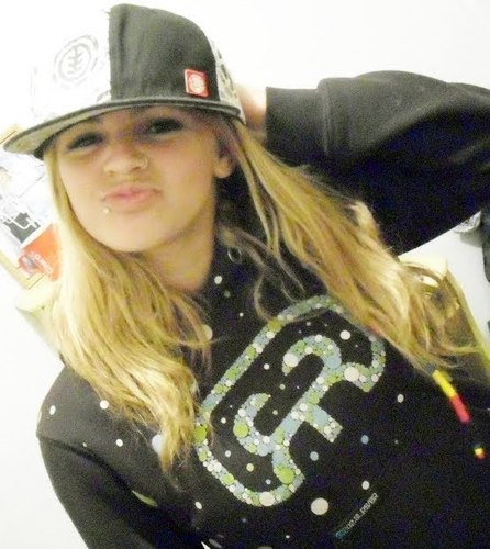 segue e descobre $: , 
face : http://t.co/OOCD6GuHVw