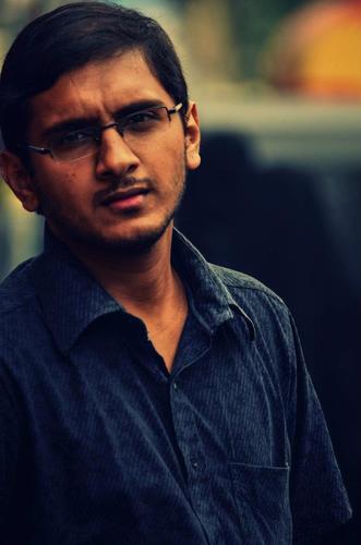a foodie, traveller, designer, movie freak among other things.