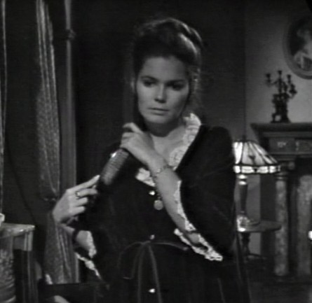 CollinwoodBabe's profile picture. I don't understand...