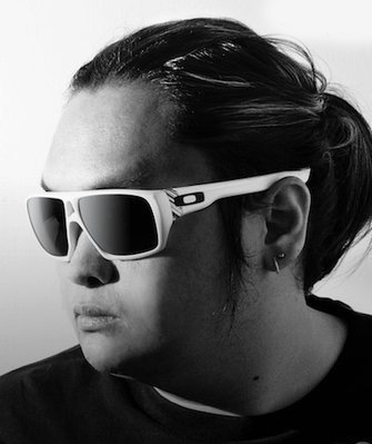 jruzzmerca's profile picture. ruzz Merca is a Dubai-based Freelance Commercial Photographer specializing in concert and live-event photography.