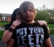 I love Papa Roach more than life itself. If you don't like my tweets, then you can go fuck yourself. :-)