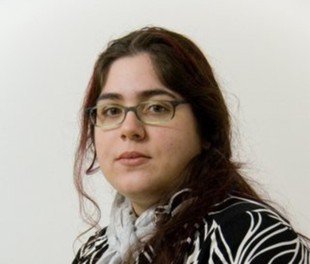 Mare de dos nens tremendos, casada amb en Rafaat i socialista!