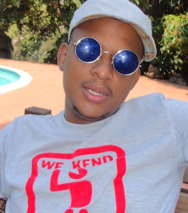 azagroovement's profile picture. Father | Son | DJ | MotherLover | Photographer | Dub Music Lover | House Music Docter | Hip Hop Music Scientist