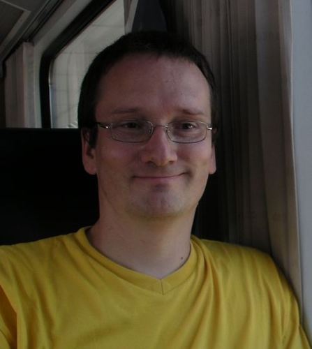 I like blogging on  
 
https://t.co/rMTrmZooq8
 
, fotographing, video, programming in visual basic, my daughters and everyone on this beautiful world.