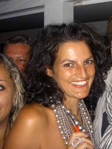 Freelance fashion designer in love with Jesus and Mary..
Mother, wife, duranie, music, dance, fashion and life lover!