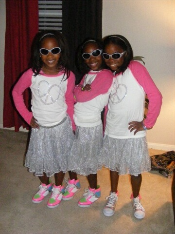 Were an upcoming group. We are sisters, and our ages are 10,10 & 11. Well please follow. ♡