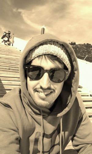 DeividRivs's profile picture. Be happy! :)