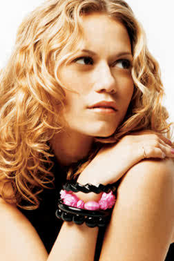 _Haley_james_'s profile picture. I found my life and I see you found my profile bff= @suffering_lucas and I'm in love with nathan.{RP/taken/in love with nathan} #OTH