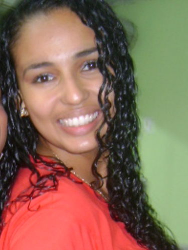 amo musica , gosto de ler e ver filmes...
