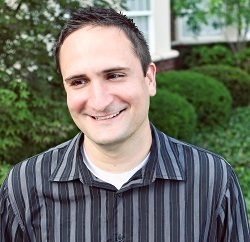 Love making connections. Digital marketing & tech geek. Love 4 #mobile #social #local.  Proud father, lucky husband.  Detroit Lions fan.