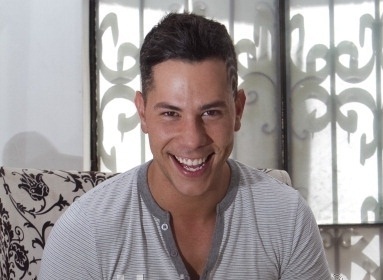 Fã Clube Dedicado A el Cantante, Actor y Compositor @christiancha since  : 25/062012 '