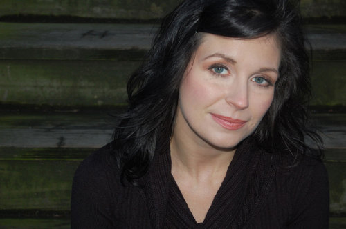 lschofieldesign's profile picture. Mother of 4, Actress, Model, Brand Ambassador, you name it!