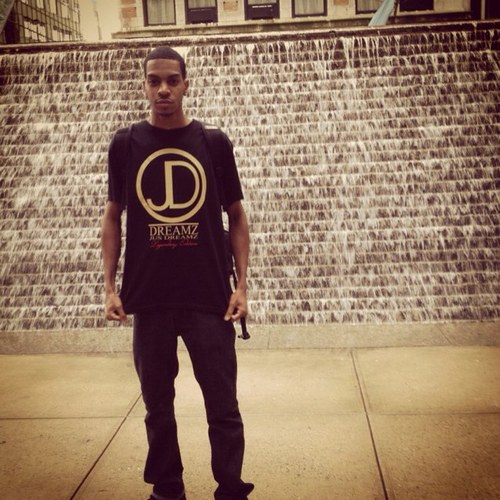 CrazySicDesigns's profile picture. living my dream #Team I Phone