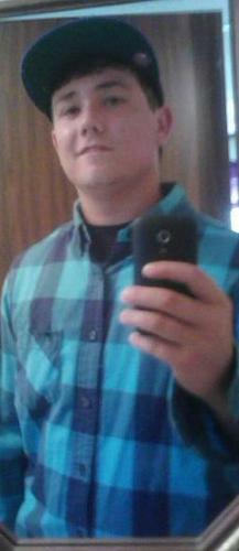 im 18, follow me and I'll follow back, #single , only two years old and daddy use to bring them hookers home , work hard, play hard