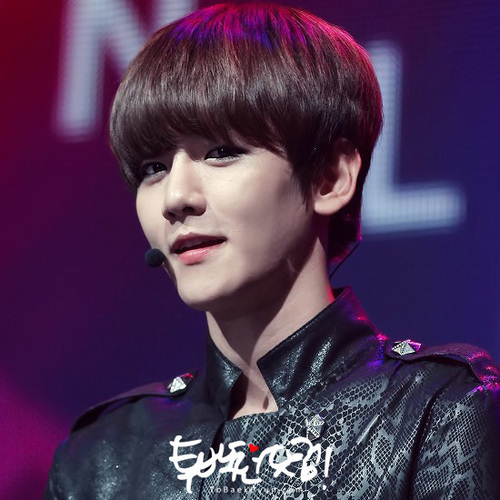 EXO-K Member BaekHyun's Chinese Fansite.
Contact us.. tobaekhyun@gmail.com
-투백현닷컴-