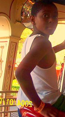 oakin13's profile picture. just an average kid