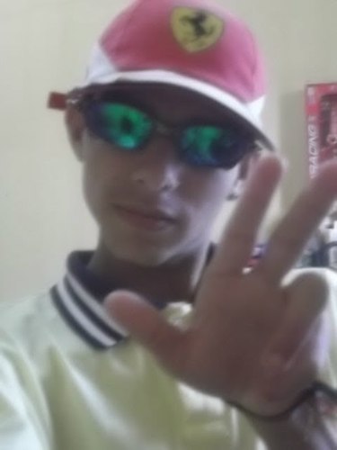 '' Nunca  desistii, pq o maior de todos acredita em mim.''
