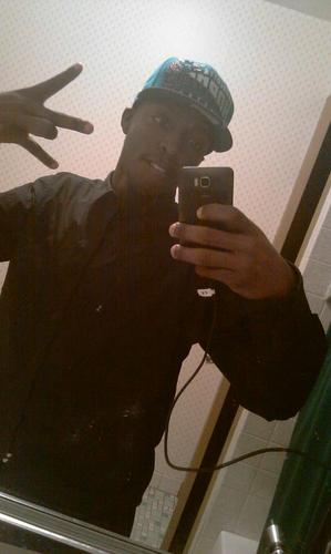 Hustle and keep hope alive if you dont know me you find out my name gone be up in light Wid bball stars R.I.P Lataya&Alaya #TeamMeekmill #team2013 #teamLibra