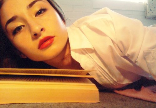 StarModigliani's profile picture. Tengo 20 años, amo el cine, y el arte. Amo vivir el día a día sintiendo como si fuese el ultimo...