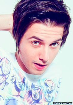 E mesmo quando eu estou prestes a por tudo a perder,eu fecho os olhos,e lembro que ainda tenho vocês @rockrestart (L)
 Desde:02 de março de 2011.(recomeçando)