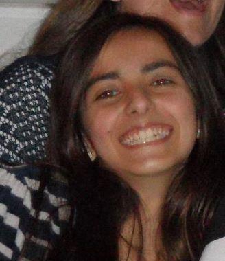 Fã de Ivete, Solteira, Estudante, 13 anos. A vida me ensinou a nunca desistir, nem ganhar, nem perder mas procurar evoluir ♪