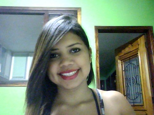 sou muito simpática,amo meus amigos e minha família ..sempre gosto de fazer novos amigos ..S2
Facebook---- http://t.co/KbQoPcHYUa