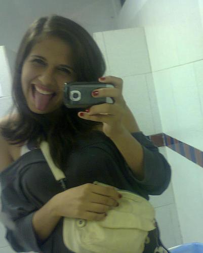 à vida é bonita mais pode ser linda [...]
O Importante é Ser Você []~