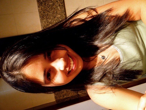 Sou como você me vê.
Posso ser leve como uma brisa ou forte como uma ventania,
Depende de quando e como você me vê passar. - Clarisse Lispector