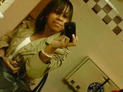 I'm a loving person jus living life to da fullest!