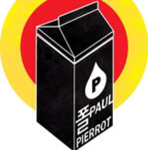 HELLO! welcome to paul pierrot weird wonderland!! 이상한나라의폴군!  graphic designer. ufo signal searcher. tshirt maker. http://t.co/9u8UoGBN