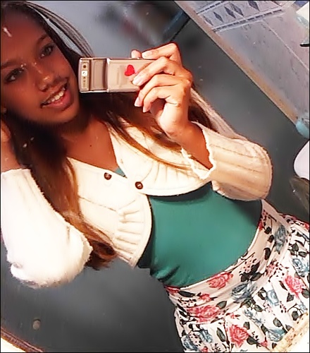 Tudo o que te machuca hoje, te faz mais forte amanhã.