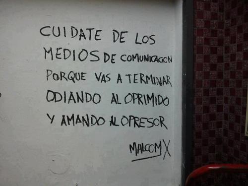 Esta es una lista para quienes les importa la política colombiana. Seguimos a quienes nos siguen.
#Siguemeytesigo #Colombia #Politica