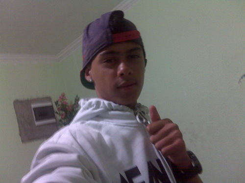 Mlk firmeesa legaaal pra caaarai maaais ée claaro cooom queeem é leegal cmg see quiise seegue quue eu sigooo dee vooutaa' =)