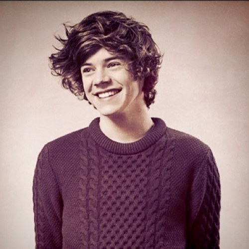 17 year old vancity girl who LOVES HARRY STYLES, NIALL HORAN, LOUIS TOMLINSON, LIAM PAYNE AND ZAYN MALIK!!! follow me if you love em too! 3