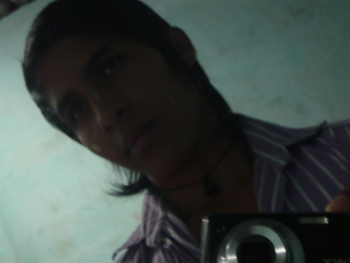 tenpresente's profile picture. 
