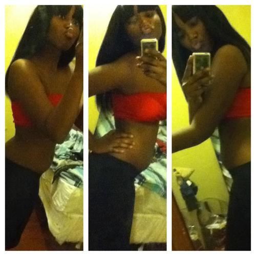 LondyBaiiiiiii's profile picture. FUCK EVERYBODY, IM IN MY OWN ZONE NIGGA! 