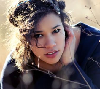 Davina_Dobre's profile picture. If a fortune cookie says, “You have an unusually magnetic personality,” it must be true. | @CMmeetup organizer. Also @MacCheesy & @BizzyLea. @Syracuseu alum.