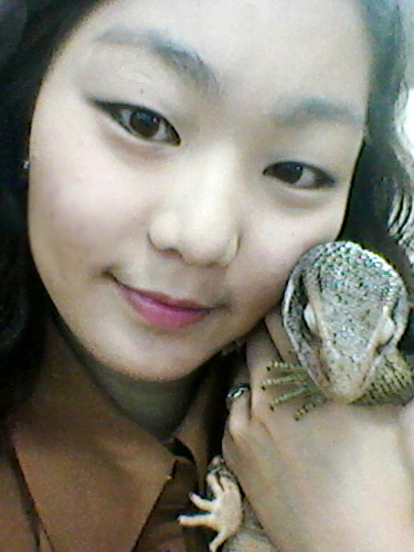 꿈꾸는24살♥
사바나모니터,바하고퍼스네이크를 기르고있어요^*^
