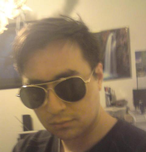 Dialectrico's profile picture. Estudiante de ing. mecánica y de la vida, con múltiples proyectos actualmente Productor General de Sunday Radio.