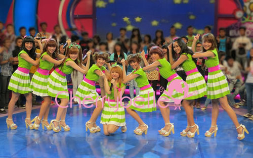 Always support @Cherrybelleindo : @Angel_ChiBi @AnisaChiBi @CherlyChiBi @ChristyChiBi @FellyChiBi @GigiChiBi @Kezia_Chibi @RynChiBi @SteffyChibi
 \(^_^)/