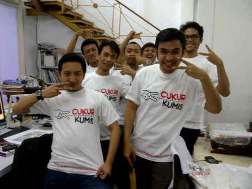 Berantas_Kumis's profile picture. Cukur Kumis adalah gerakan Cagub No 2 Hendardji-Riza dalam memperjuangkan DKI Jakarta agar tidak lagi berkumis-Berantakan, Kumuh, dan miskin