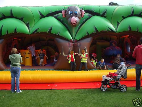 Inflatablefunuk's profile picture. Unique Unit available for hire, shows, carnivals,galas.